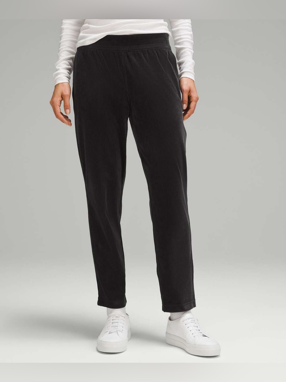 Lululemon Scuba Mid-Rise Wide-Leg Pant 7/8 Length *Velvet Cord